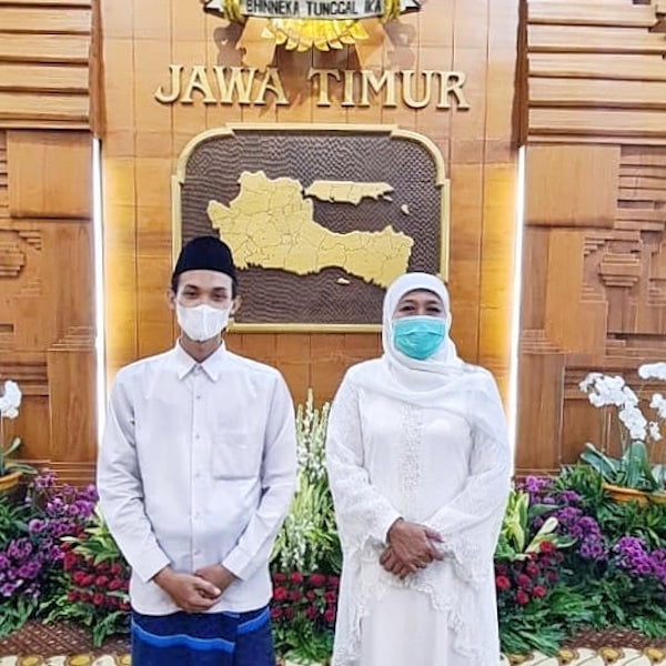 Gubernur Jatim Khofifah Haru Hafidz dari Desa di Mojokerto Jadi Imam Masjid Besar di Uni Emirat Arab